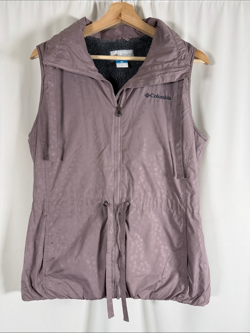 Columbia Women's Mauve Hooded Vest